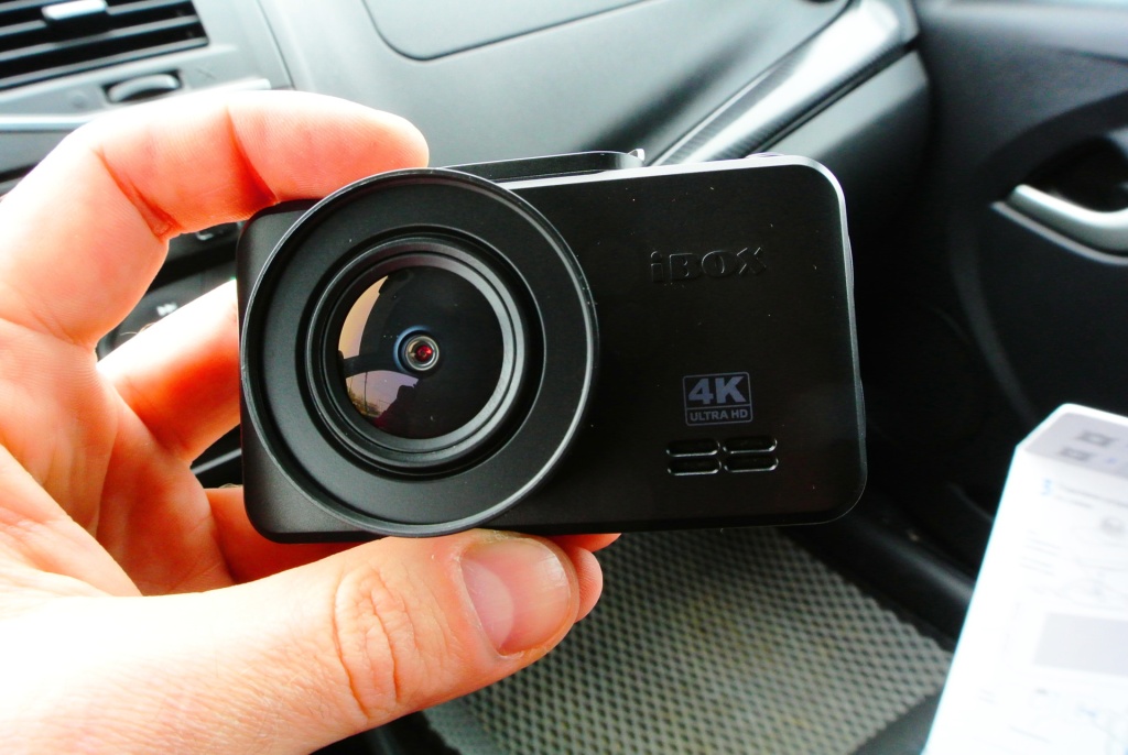 Видеорегистратор iBOX RoadScan 4K WiFi GPS Dual с GPS/ГЛОНАСС базой камер (2023)